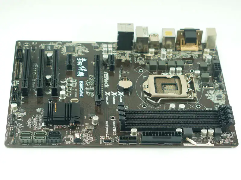 Placa-mãe Asrock B85iCafe4