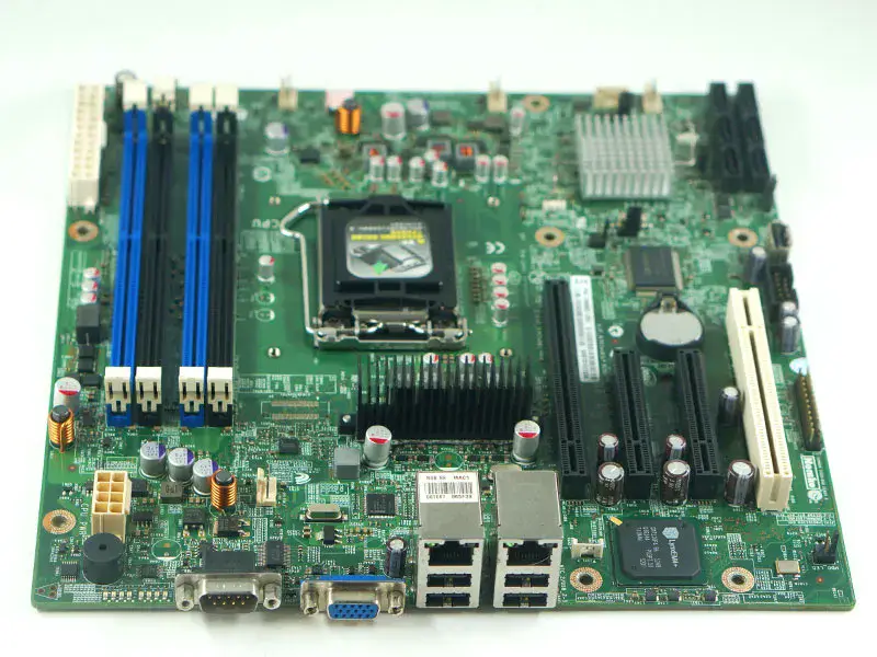 Placa-mãe Intel S1200BTS