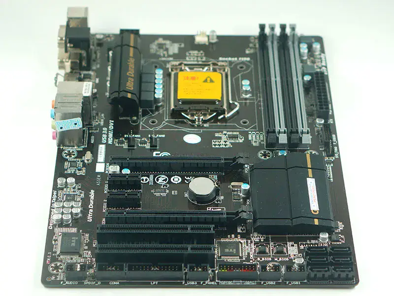 Placa-mãe Gigabyte GA-Z87-HD3 LGA1150 DDR3