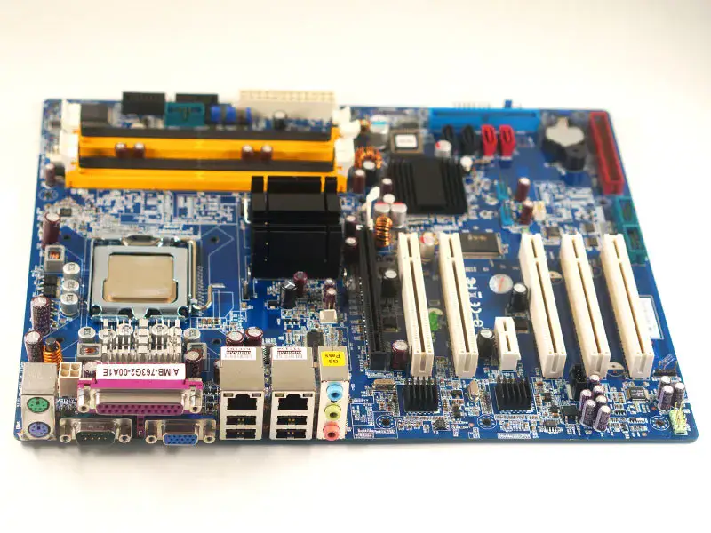 Placa-mãe Advantech AIMB-763G2