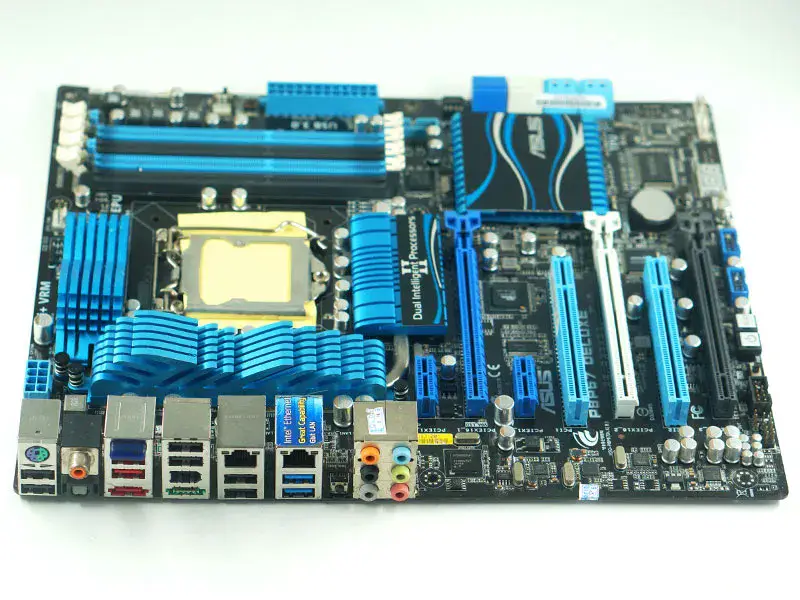 Placa-mãe Asus P8P67 DELUXE LGA1155 P67