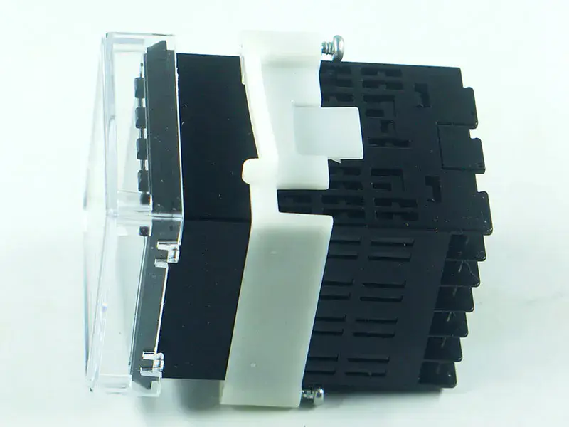 Controlador de temperatura Omron E5CC-TQX3ASM-002