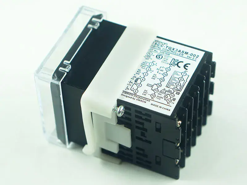 Controlador de temperatura Omron E5CC-TQX3ASM-002