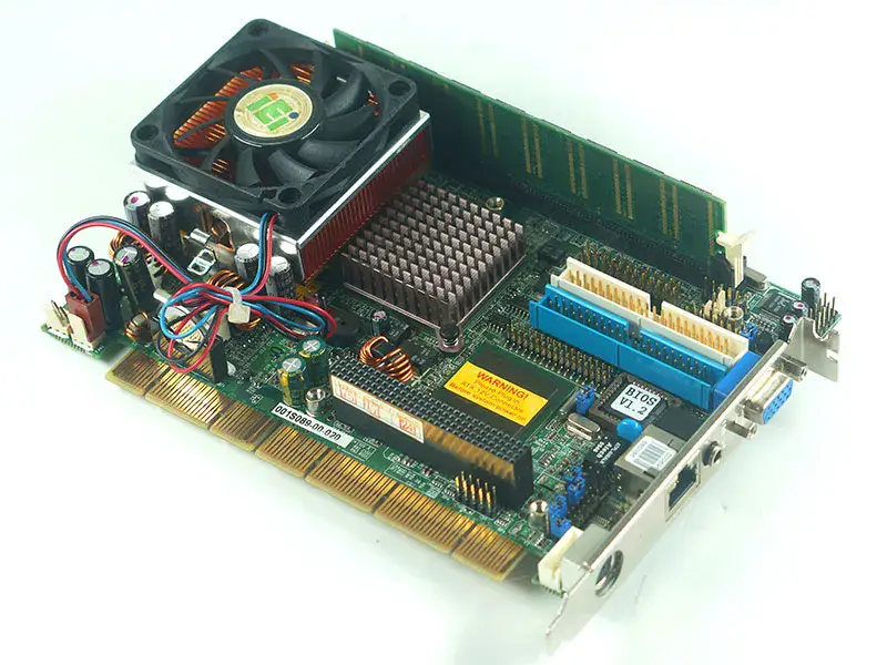 Placa-mãe industrial IEI PSB-4710MEV