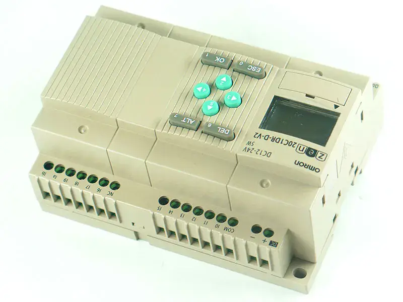 Módulo PLC Omron ZEN-20C1DR-D-V2