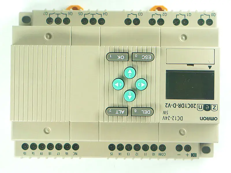 Módulo PLC Omron ZEN-20C1DR-D-V2