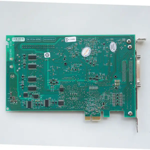 Placa NI PCIe-6259 DAQ