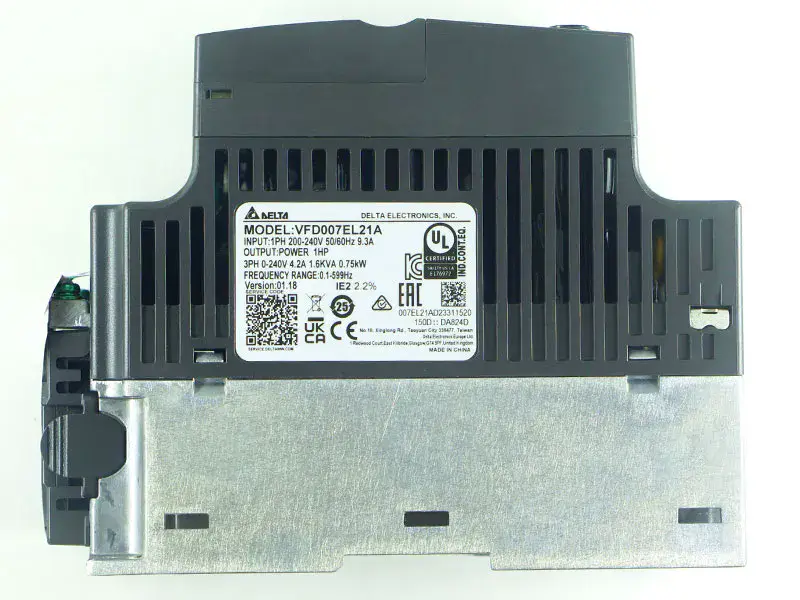Unidade de corrente alternada Delta VFD007EL21A
