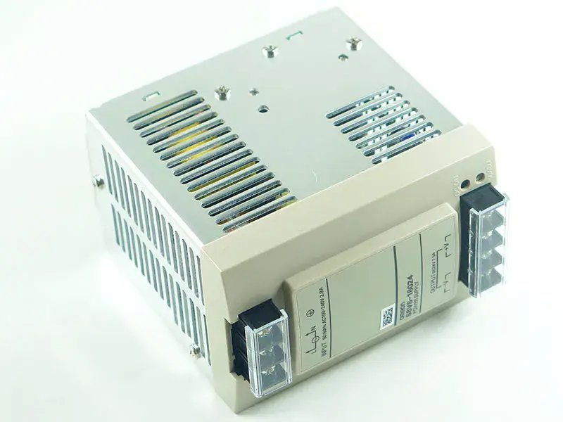 Fonte de alimentação Omron S8VS-18024