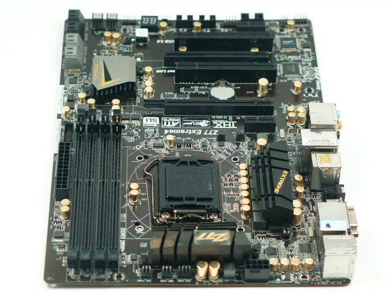 Placa-mãe Asrock Z77 Extreme4