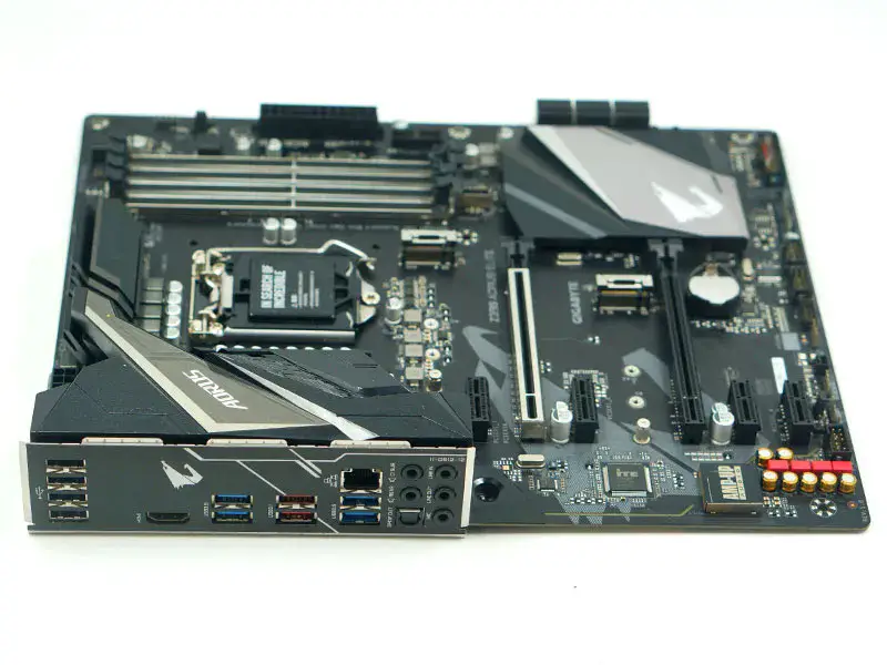 Placa-mãe Gigabyte GA Z390 AORUS ELITE