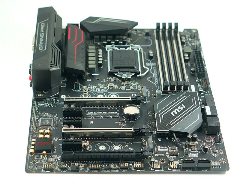 Placa-mãe MSI Z270 GAMING PRO CARBON DDR4