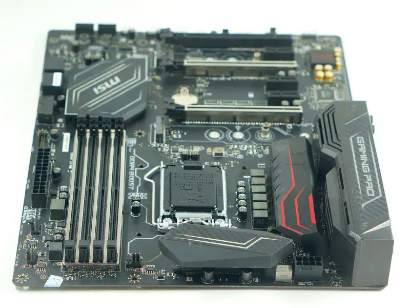 Placa-mãe MSI Z270 GAMING PRO CARBON DDR4