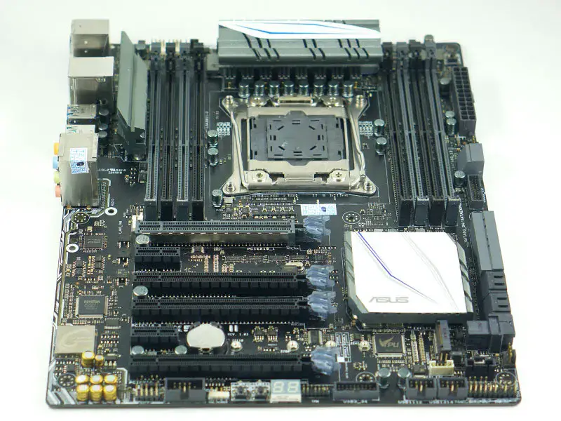 Placa-mãe Asus X99-A II