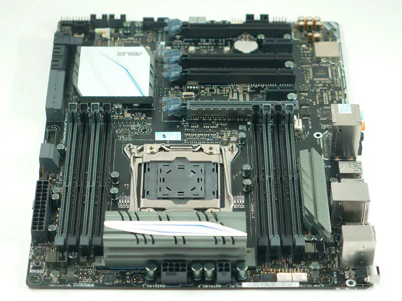 Placa-mãe Asus X99-A II