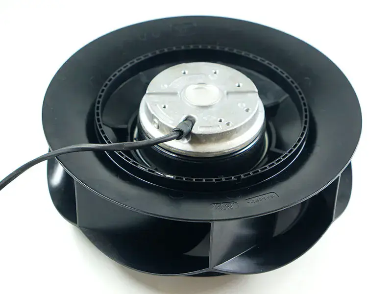 Ventilador Ebmpapst R2E225-RA92-34