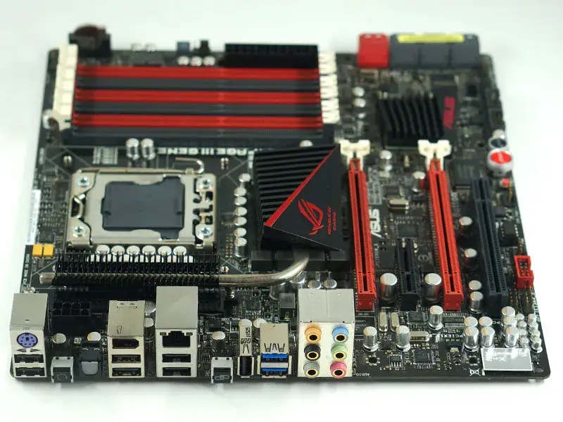 Placa-mãe Asus Rampage III GENE
