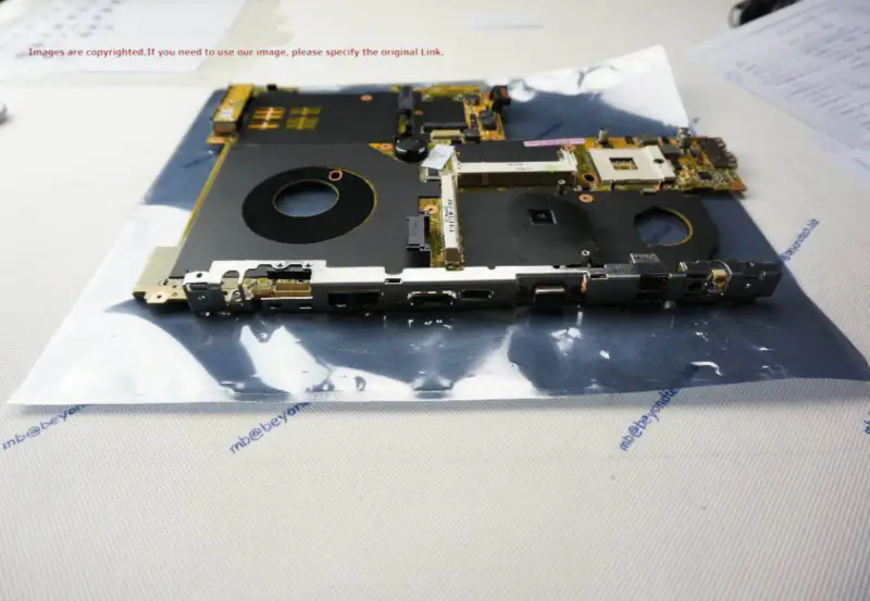 Placa-mãe Asus F8V