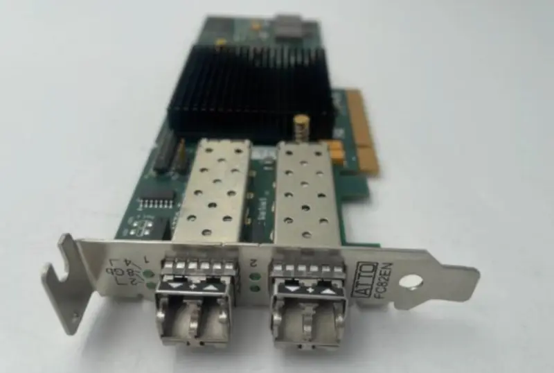 Placa de rede de canal duplo de fibra ATTO Celerity FC-82EN