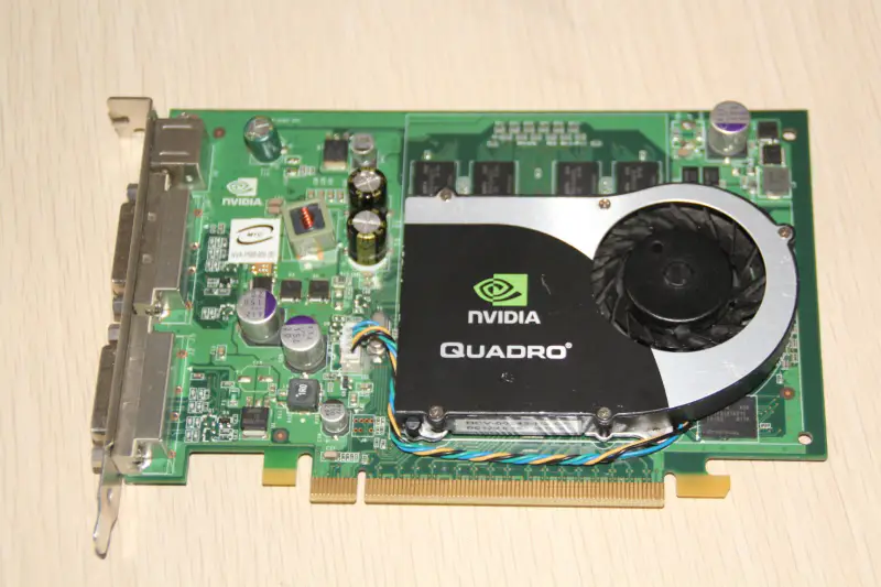 Placa gráfica Quadro FX1700 512M PCI-E DVI*2