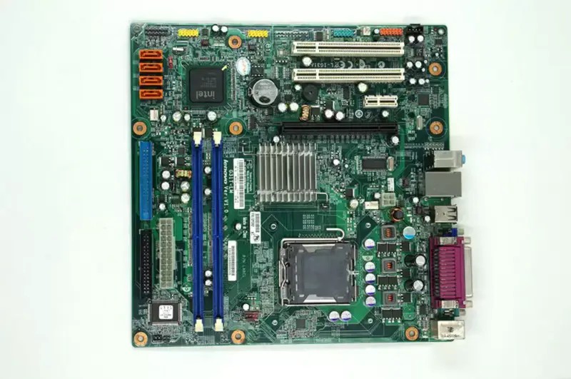 Placa-mãe Lenovo G31T-LM V1.0 T4900V M6900 45C2882 53Y3282