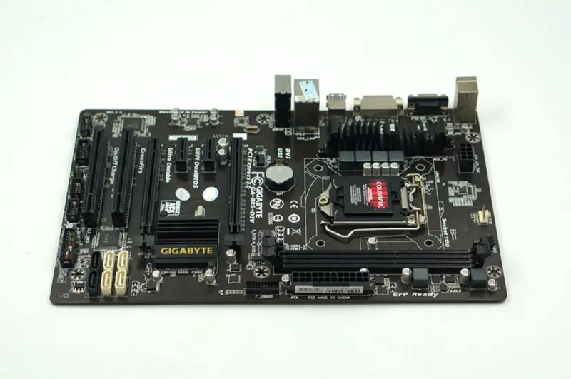 Placa-mãe Gigabyte GA-B85-D3V B85-D3V B85 LGA 1150 ATX