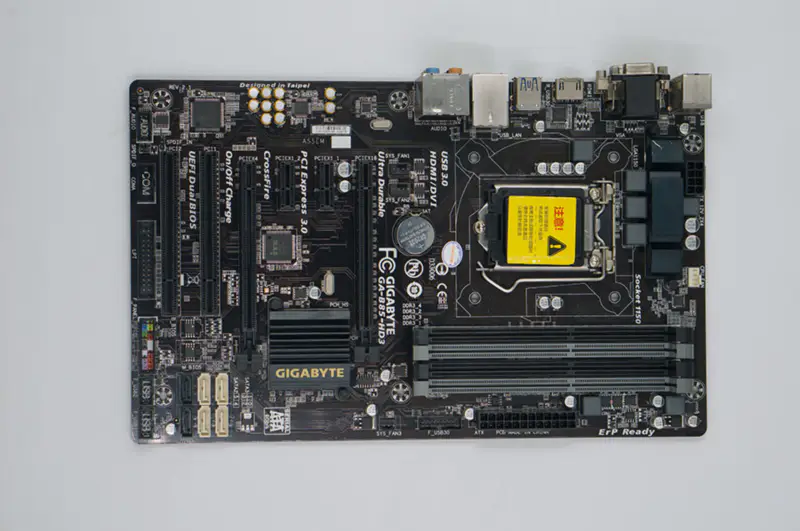 Placa-mãe Gigabyte GA-B85-HD3 1150 B85-HD3