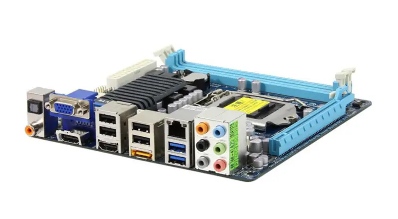 Placa-mãe Gigabyte GA-H67N-USB3-B3 LGA 1155 DDR3