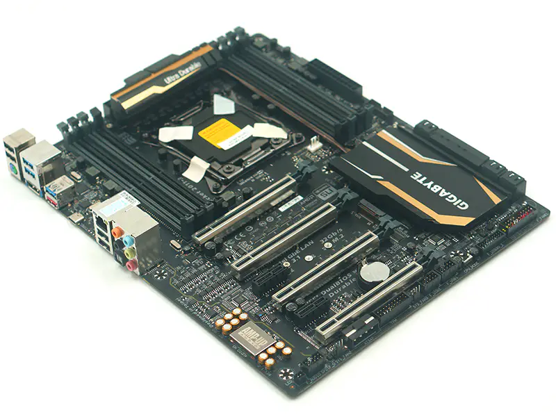 Placa-mãe Gigabyte Ga-X99P-SLI