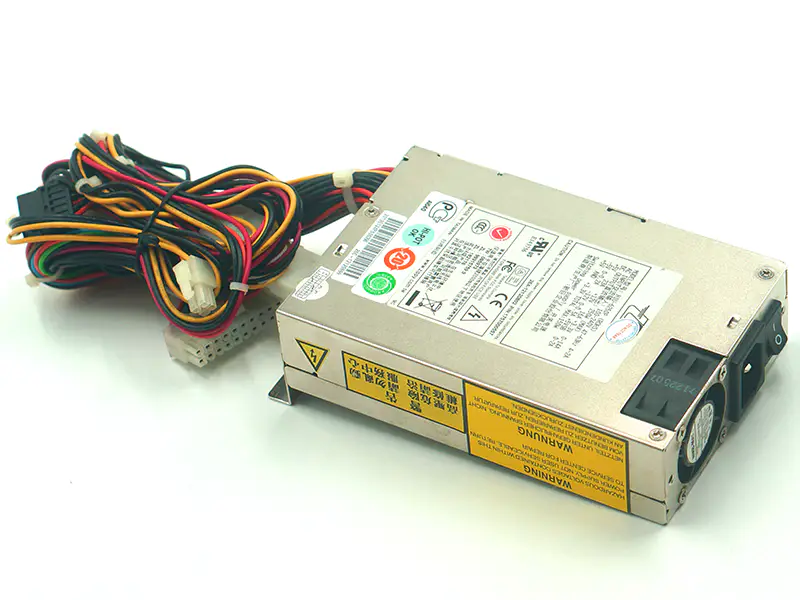 Fonte de alimentação Zippy Emacs H1U-6200P H1U-6150P