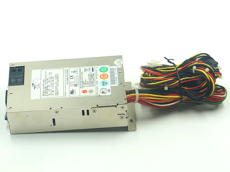 Fonte de alimentação Zippy Emacs H1U-6200P H1U-6150P
