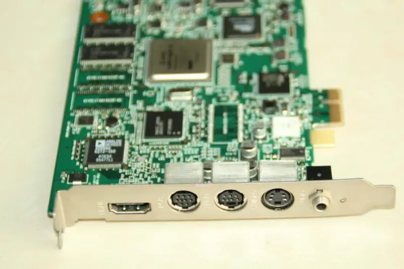 Placa de aquisição de edição de vídeo em tempo real multiformato Canopus HDRECS Z08-PC-703 Pegasus
