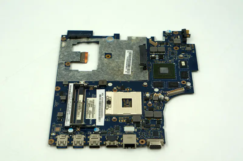 Placa-mãe Lenovo G780 LA-7983P