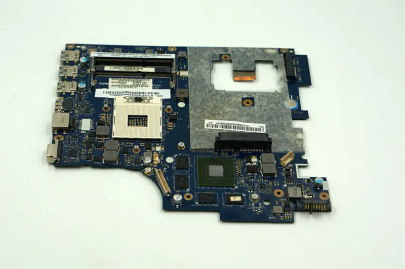 Placa-mãe Lenovo G780 LA-7983P