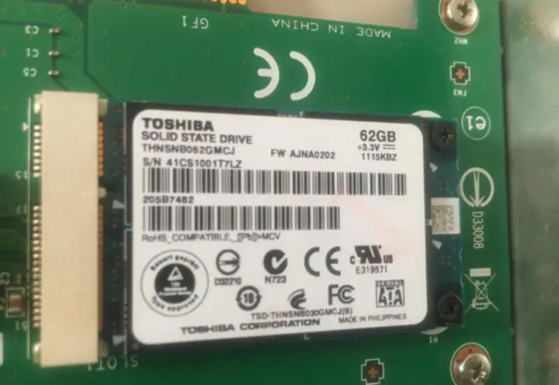 Adaptador de unidade de estado sólido MICRO-STAR MS-4227 VER:1.0 com SSD de 62G