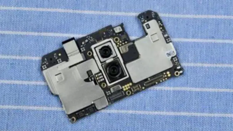 Placa-mãe do Huawei Mate10 desbloqueada com chips