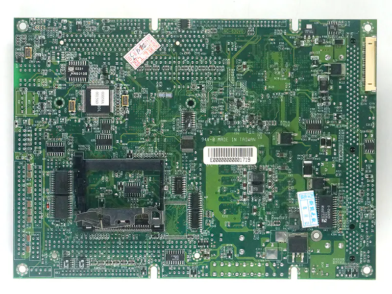 Placa-mãe NC-670V3