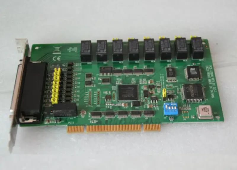 Placa PCI Universal Advantech PCI-1760U REV.B1 A1 A2 Relé de 8 canais e entrada digital isolada de 8 canais