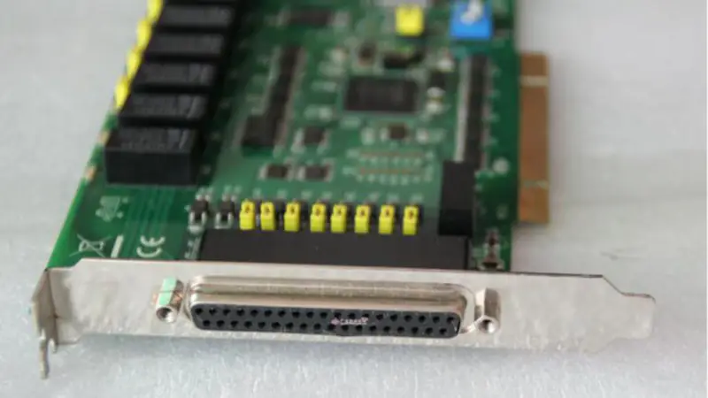Placa PCI Universal Advantech PCI-1760U REV.B1 A1 A2 Relé de 8 canais e entrada digital isolada de 8 canais