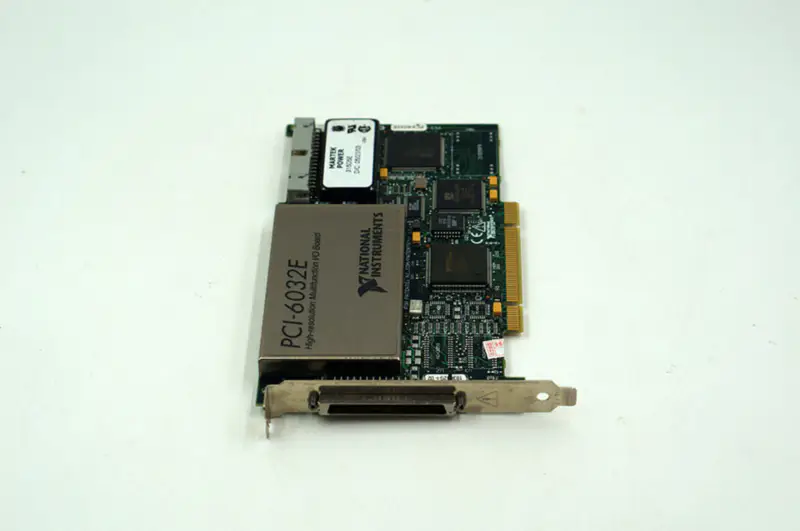 NI PCI-6032E Placa de E/S multifunções de alta resolução Placa DAQ Artigo usado