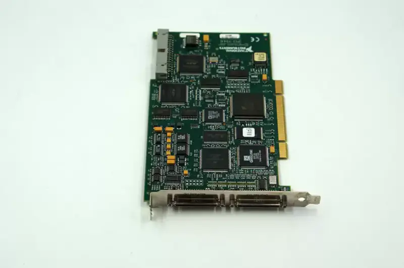 NI PCI-7344 Controlador de passo/servo PCI de 4 eixos