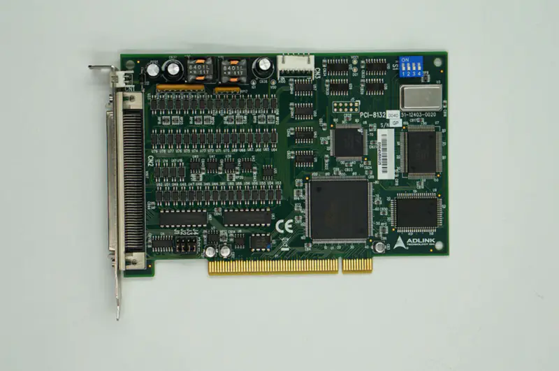 Placa DAQ ADLINK PCI-8132
