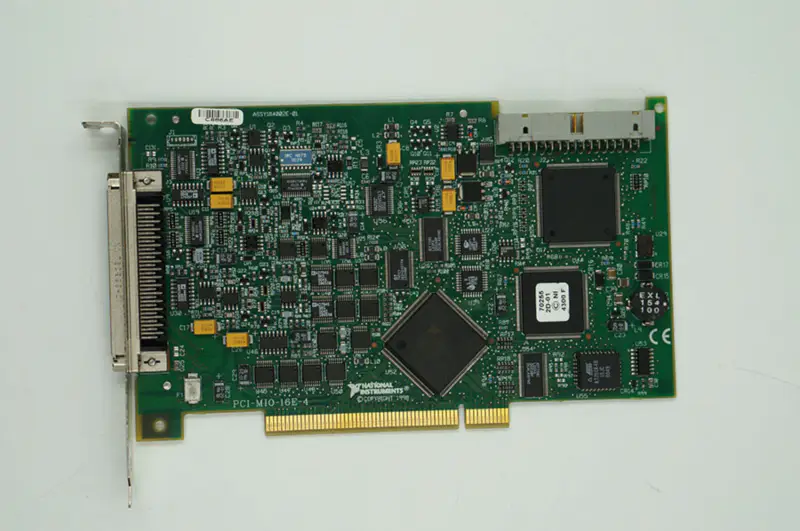 Placa de aquisição de dados multifunções NI PCI-MIO-16E-4 para NI 6040