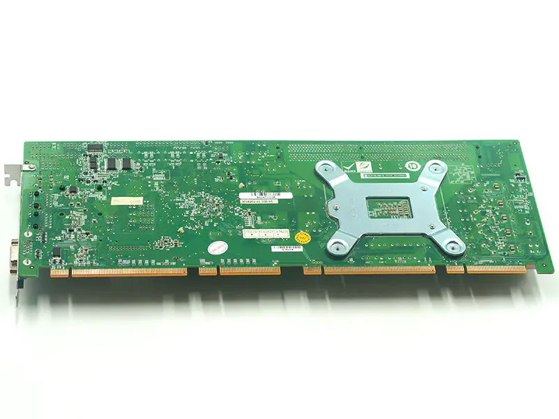 Placa-mãe IEI PCIE-Q670-R20