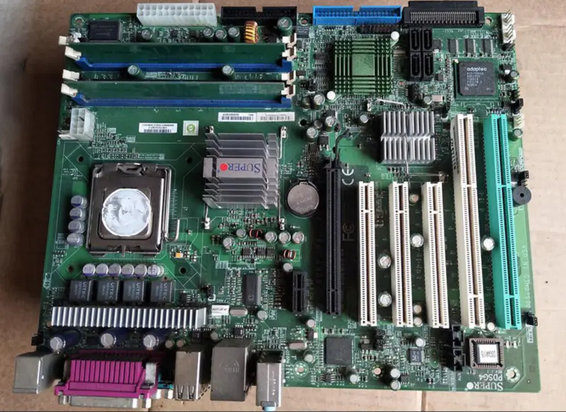 A placa-mãe SuperMicro PDSG4 LGA775 Medical Industrial suporta SCSI