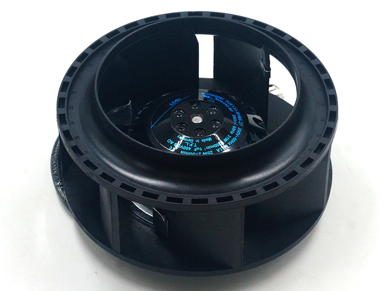 Ventilador Ebmpapst R2E133-BH66-27