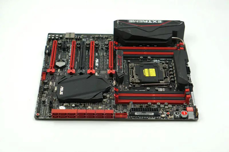 Placa-mãe Asus RAMPAGE V EXTREME