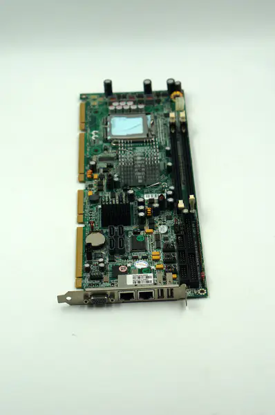 Portwell ROBO-8913VG2AR-VA BIOS:R1.00 B9305373AB18913821 placa-mãe industrial