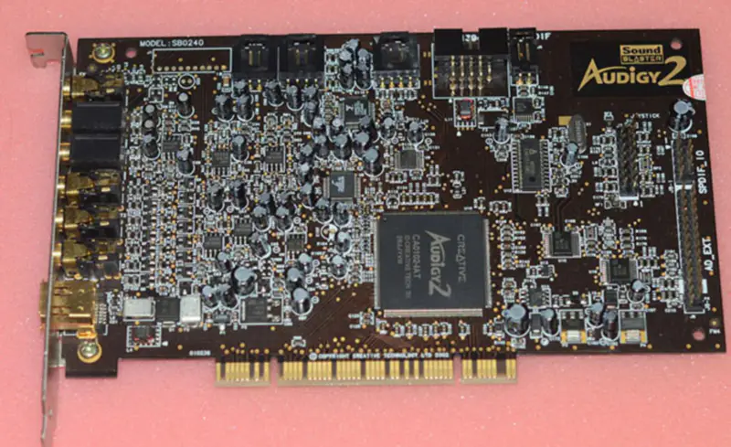 Placa de som Creative Sound Blaster Audigy 2 SB0240 PCI de 7.1 canais