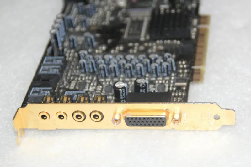 Placa de som Creative SB0550